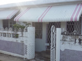 5 East Queens Park, St. Catherine, Jamaica - House for Sale